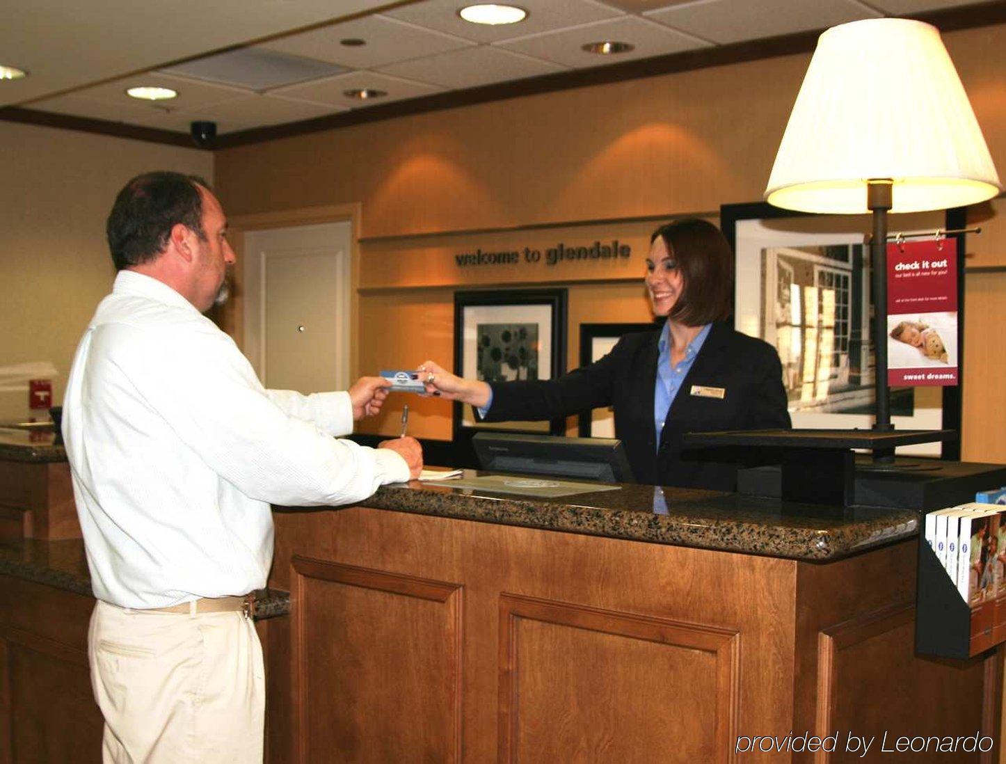 Hampton Inn & Suites Phoenix Glendale-Westgate Интерьер фото